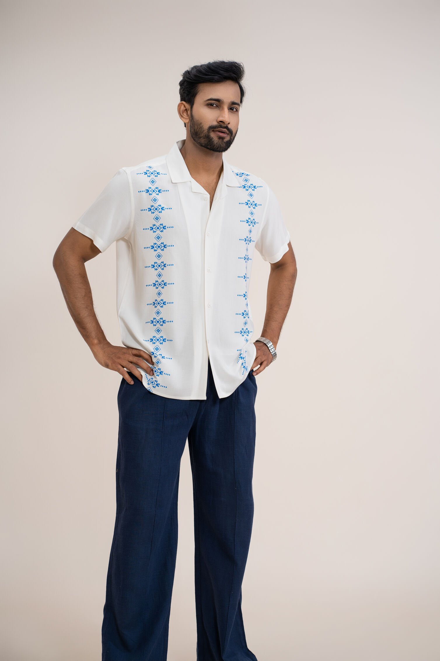 Men’s Lightweight Short Sleeve Azure Motif Shirt
