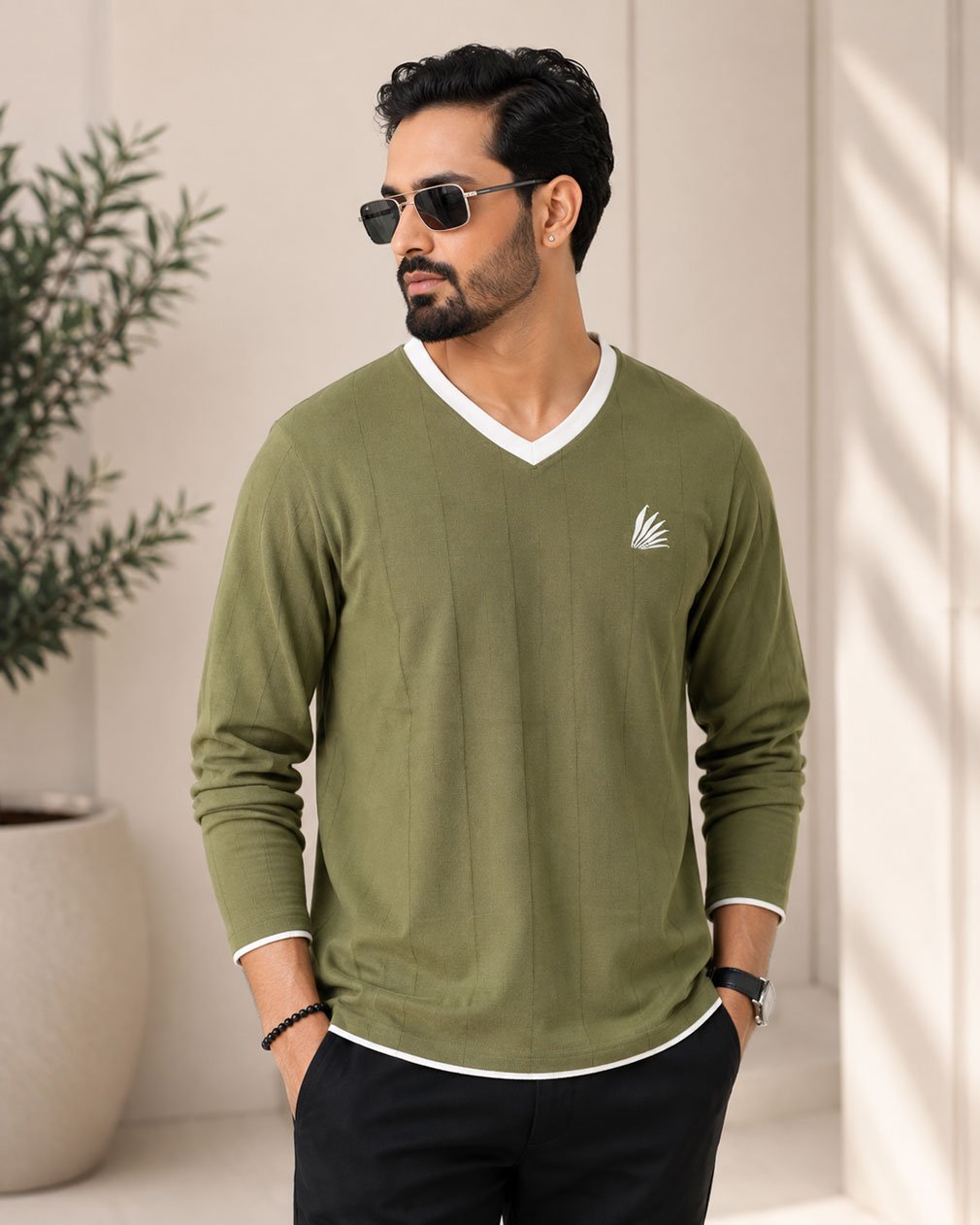 AMRISS Signature Ribbed V-Neck Drop Needle Tee